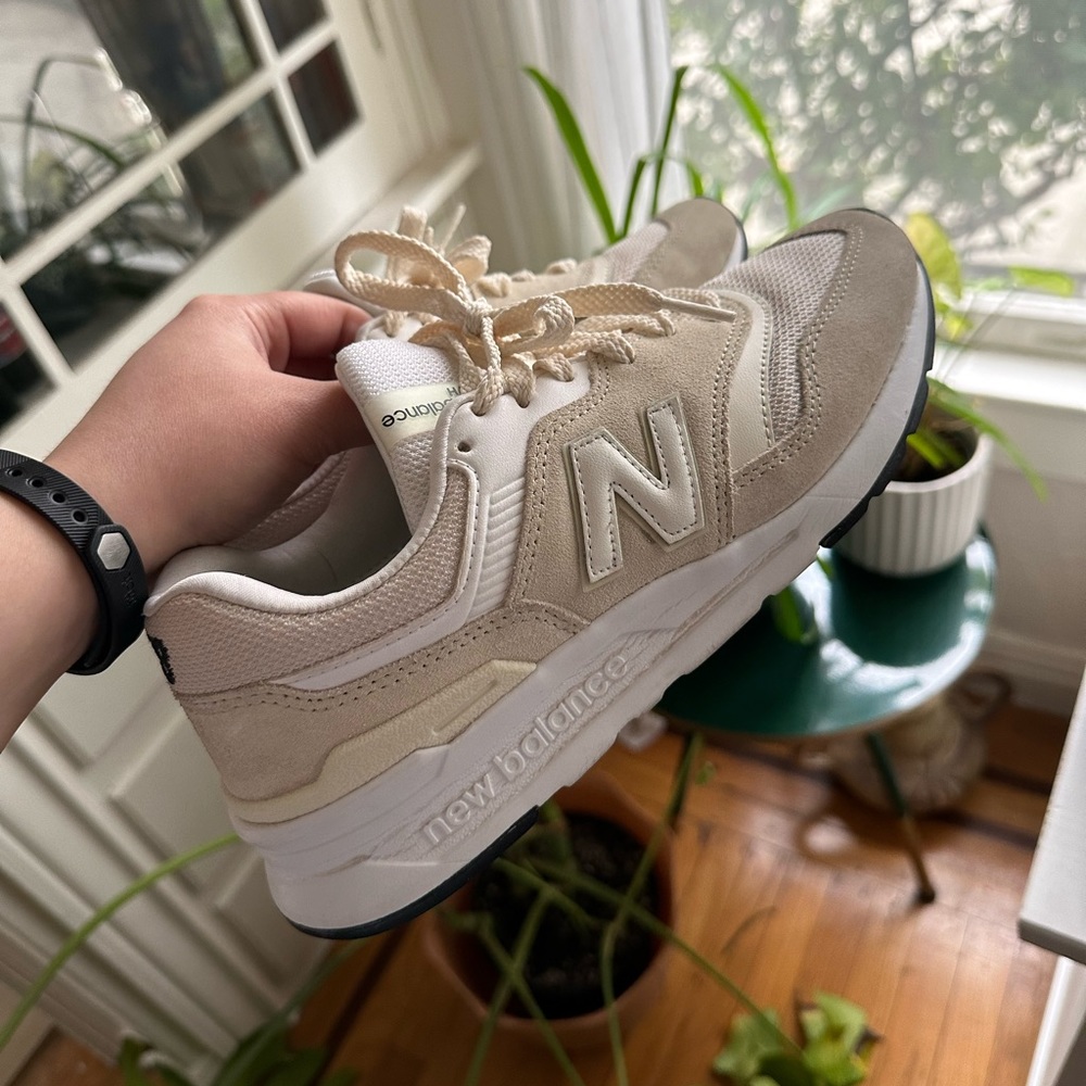 New Balance Women’s Shoes - Picture 1 of 10